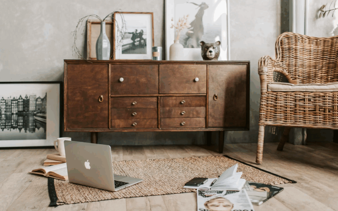Antike Möbel mit moderner Einrichtung kombinieren – So machst du es richtig