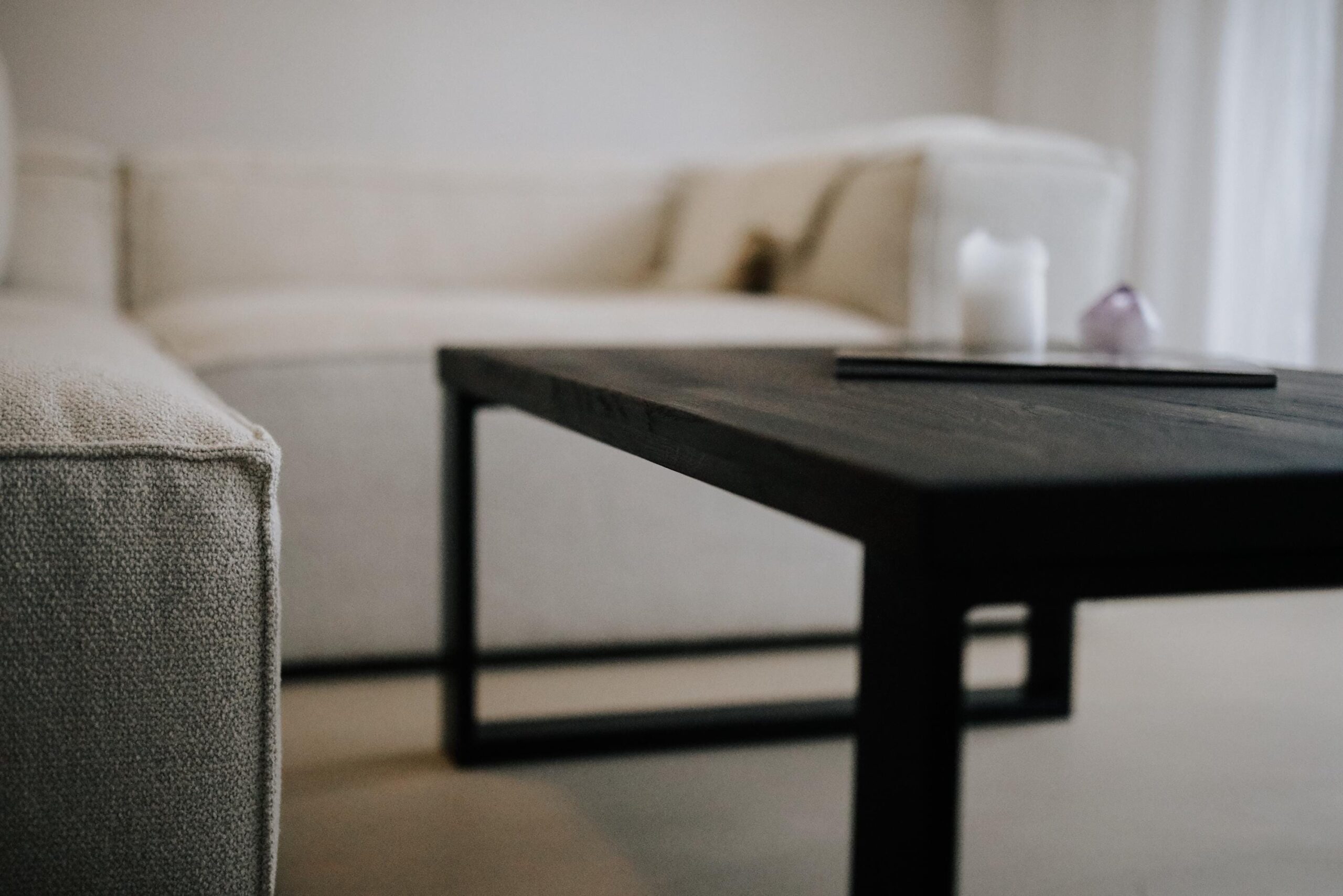 Edler Couchtisch aus Holz (Eiche), Couchtisch Holz, Sofatisch mit schwarzem Metallgestell, Couchtisch Eiche massiv, Landhaus rechteckig groß Unikat 5 Edler Couchtisch aus Holz (Eiche), Couchtisch Holz, Sofatisch mit schwarzem Metallgestell, Couchtisch Eiche massiv, Landhaus rechteckig groß – Bild 6