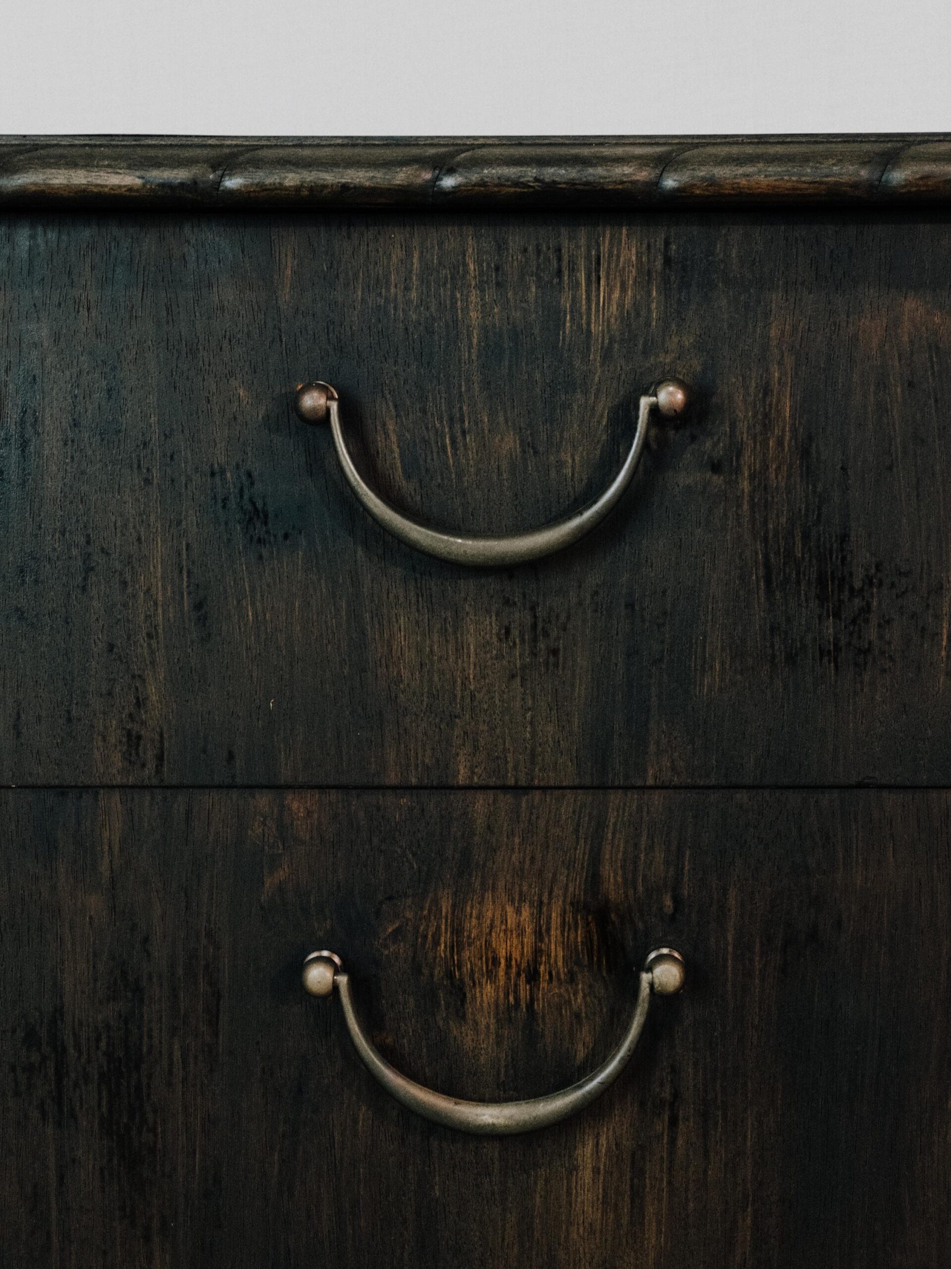 Kommode Holz - Kommode antik - Kommode Eiche - Kommode alt aus Holz (Altholz) dunkel - Kommode Vintage dunkles Holz - Vintage Kommode Unikat 3 Kommode Holz - Kommode antik - Kommode Eiche - Kommode alt aus Holz (Altholz) dunkel - Kommode Vintage dunkles Holz - Vintage Kommode – Bild 4