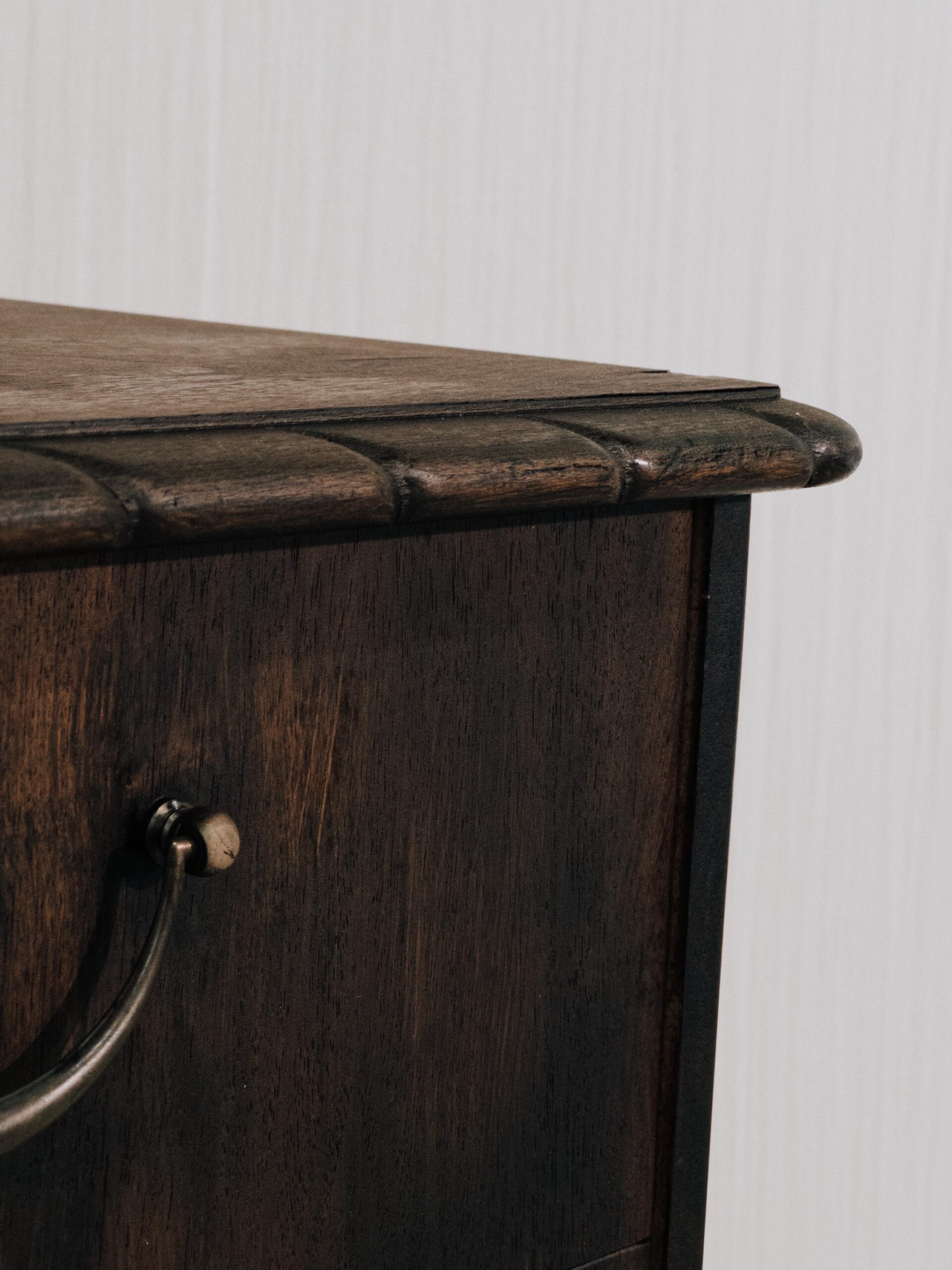 Kommode Holz - Kommode antik - Kommode Eiche - Kommode alt aus Holz (Altholz) dunkel - Kommode Vintage dunkles Holz - Vintage Kommode Unikat 6 Kommode Holz - Kommode antik - Kommode Eiche - Kommode alt aus Holz (Altholz) dunkel - Kommode Vintage dunkles Holz - Vintage Kommode – Bild 7