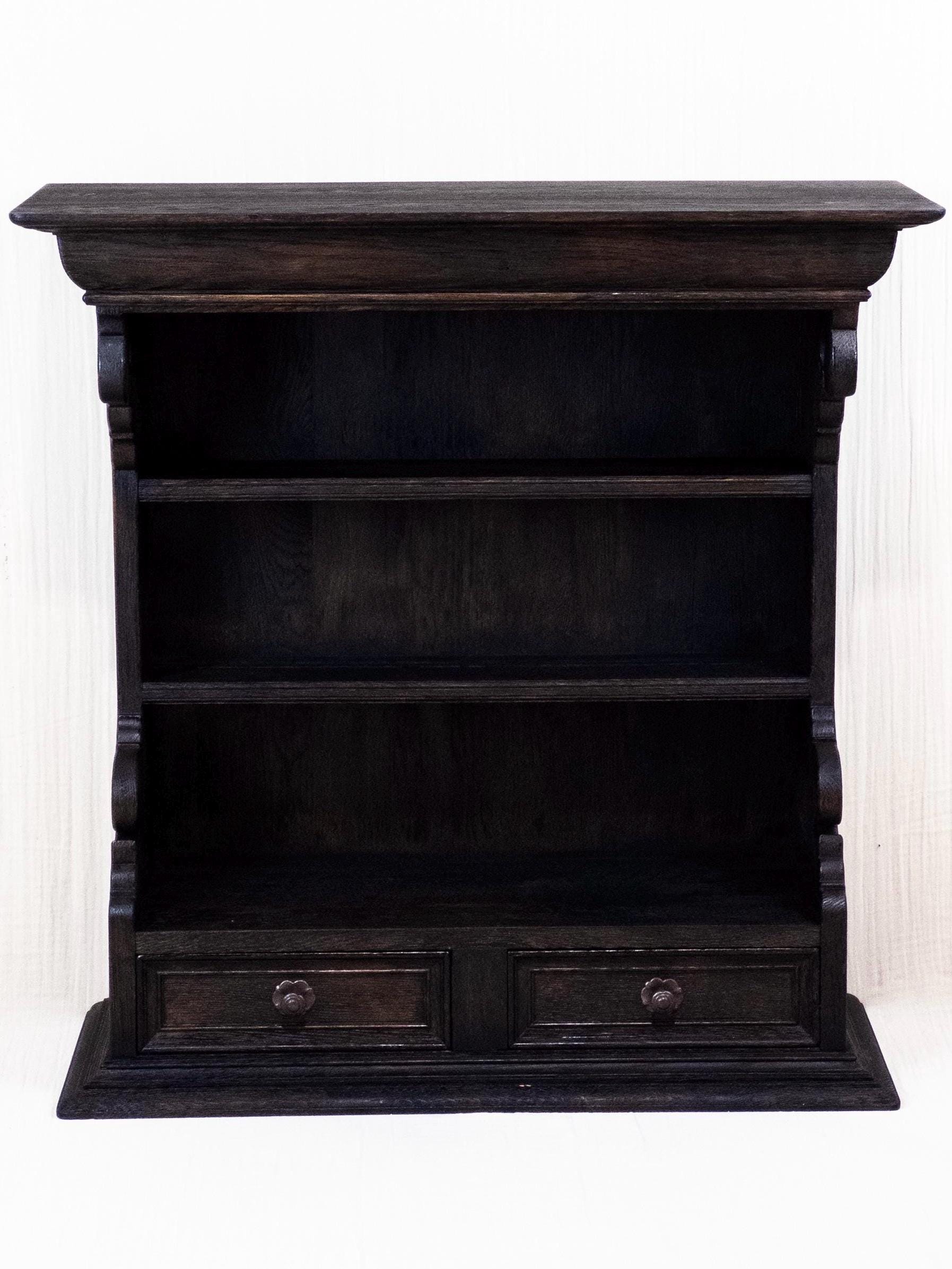 Vollholz Hängeschrank Vintage massiv - Vintage Wandschrank aus Eiche - Hängeschrank aus Holz massiv – Wandschrank aus Altholz Vintage Unikat Vollholz Hängeschrank Vintage massiv - Vintage Wandschrank aus Eiche - Hängeschrank aus Holz massiv – Wandschrank aus Altholz Vintage