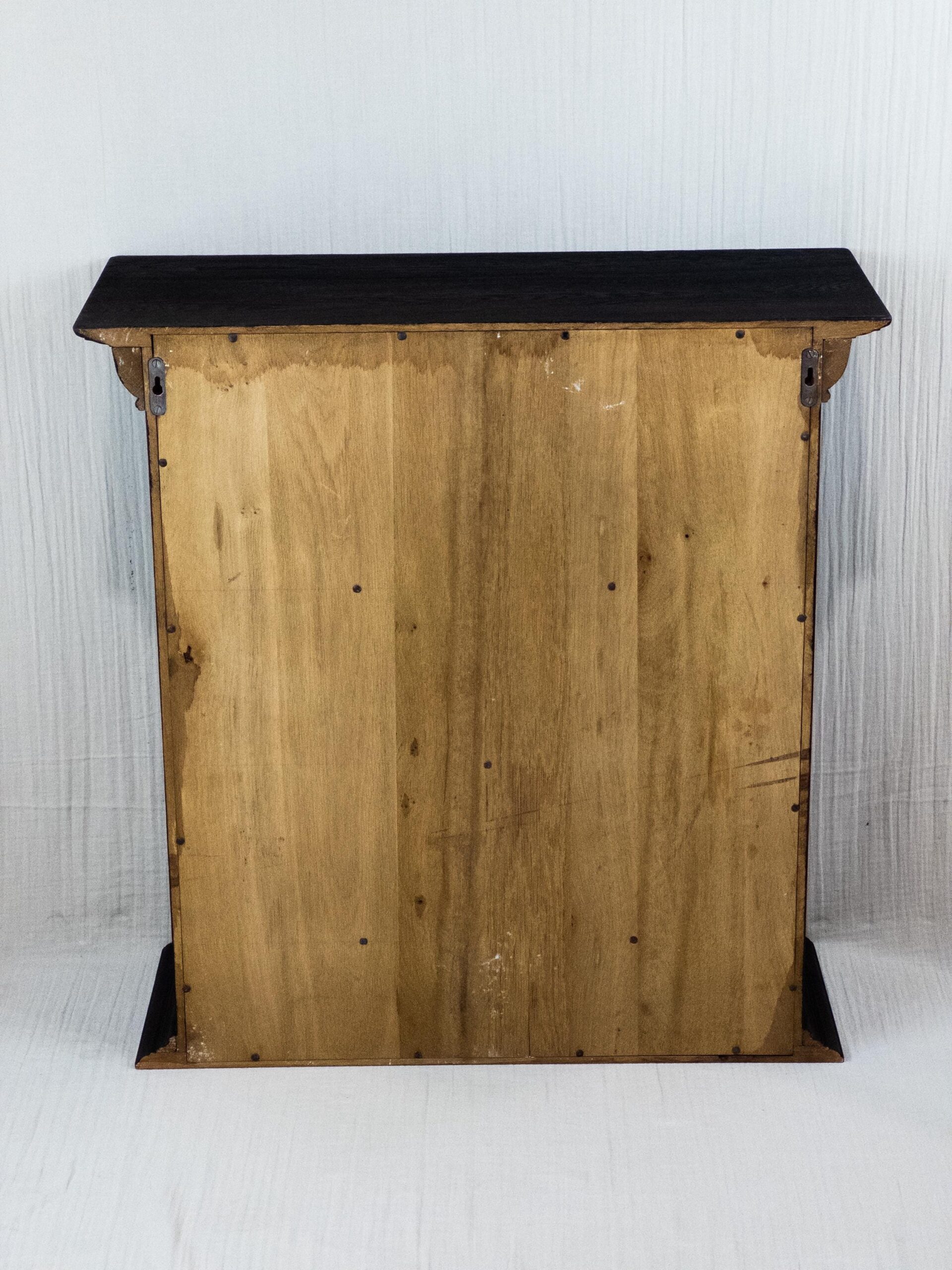 Vollholz Hängeschrank Vintage massiv - Vintage Wandschrank aus Eiche - Hängeschrank aus Holz massiv – Wandschrank aus Altholz Vintage Unikat 8 Vollholz Hängeschrank Vintage massiv - Vintage Wandschrank aus Eiche - Hängeschrank aus Holz massiv – Wandschrank aus Altholz Vintage – Bild 9