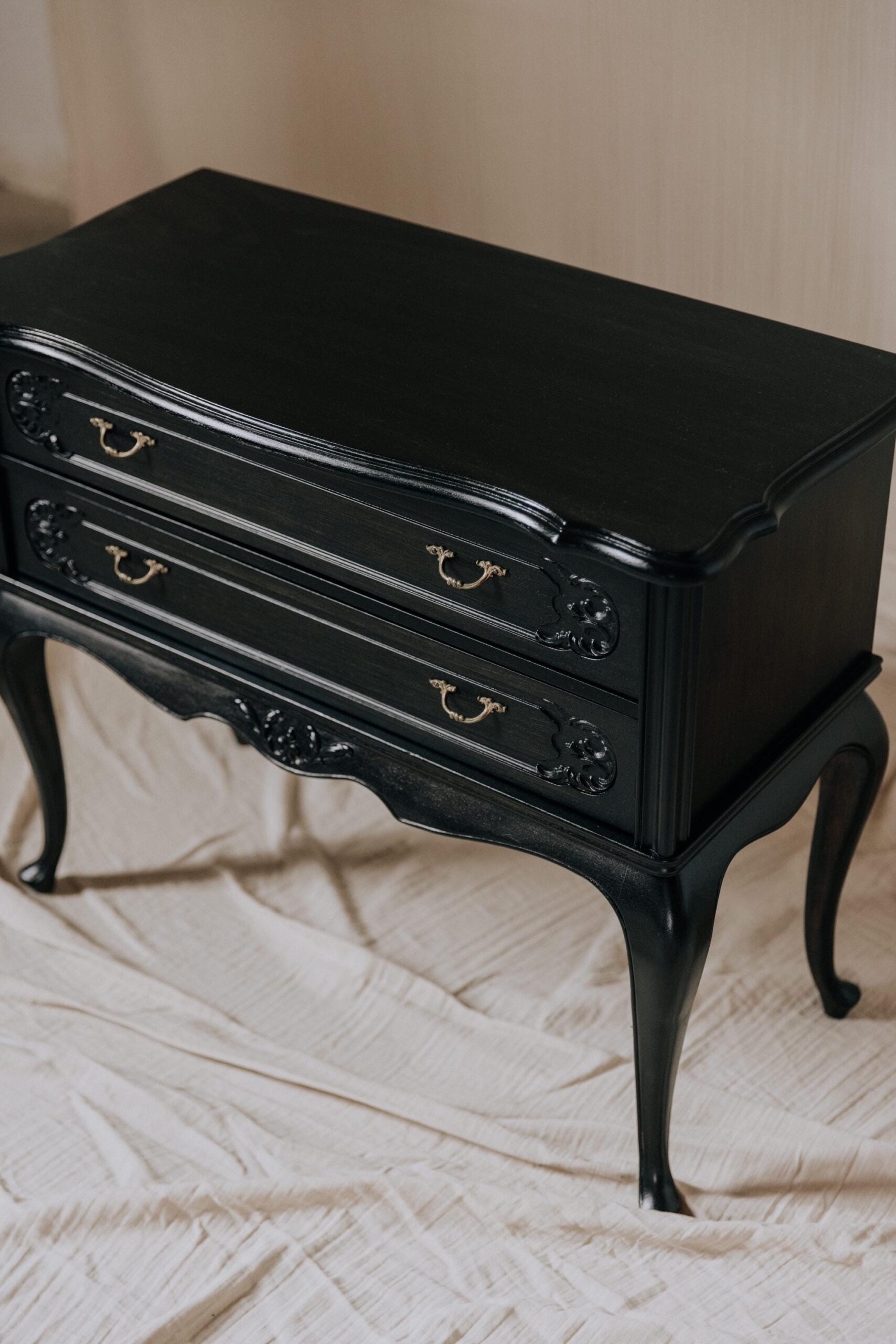 Kleine Vintage Kommode Holz mit 2 Schubladen - Kommode antik - Kommode Eiche - Kommode alt aus Holz (Altholz) dunkel - Kommode Vintage Holz Unikat 4 Kleine Vintage Kommode Holz mit 2 Schubladen - Kommode antik - Kommode Eiche - Kommode alt aus Holz (Altholz) dunkel - Kommode Vintage Holz – Bild 5