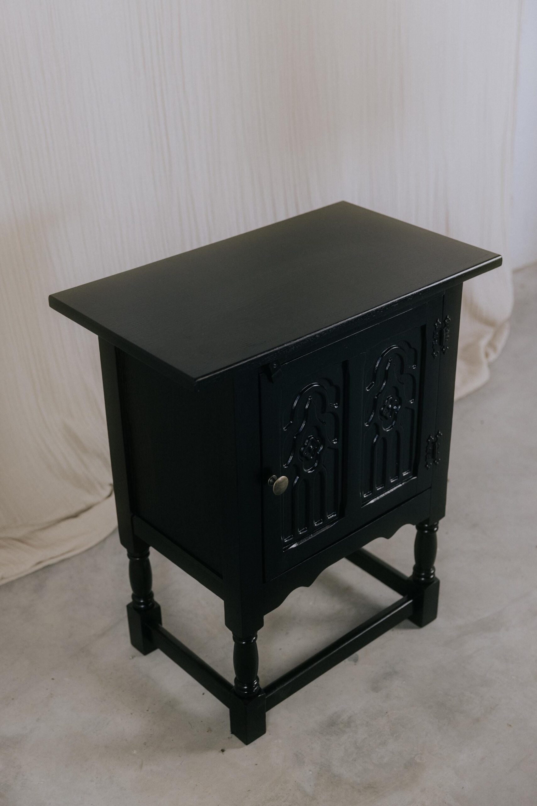 Kleine Beistellkommode Beistellschrank - Kommode schmal antik massivholz - Vintage Kommodenschrank - Kommode schwarz klein und massiv – Bild 4