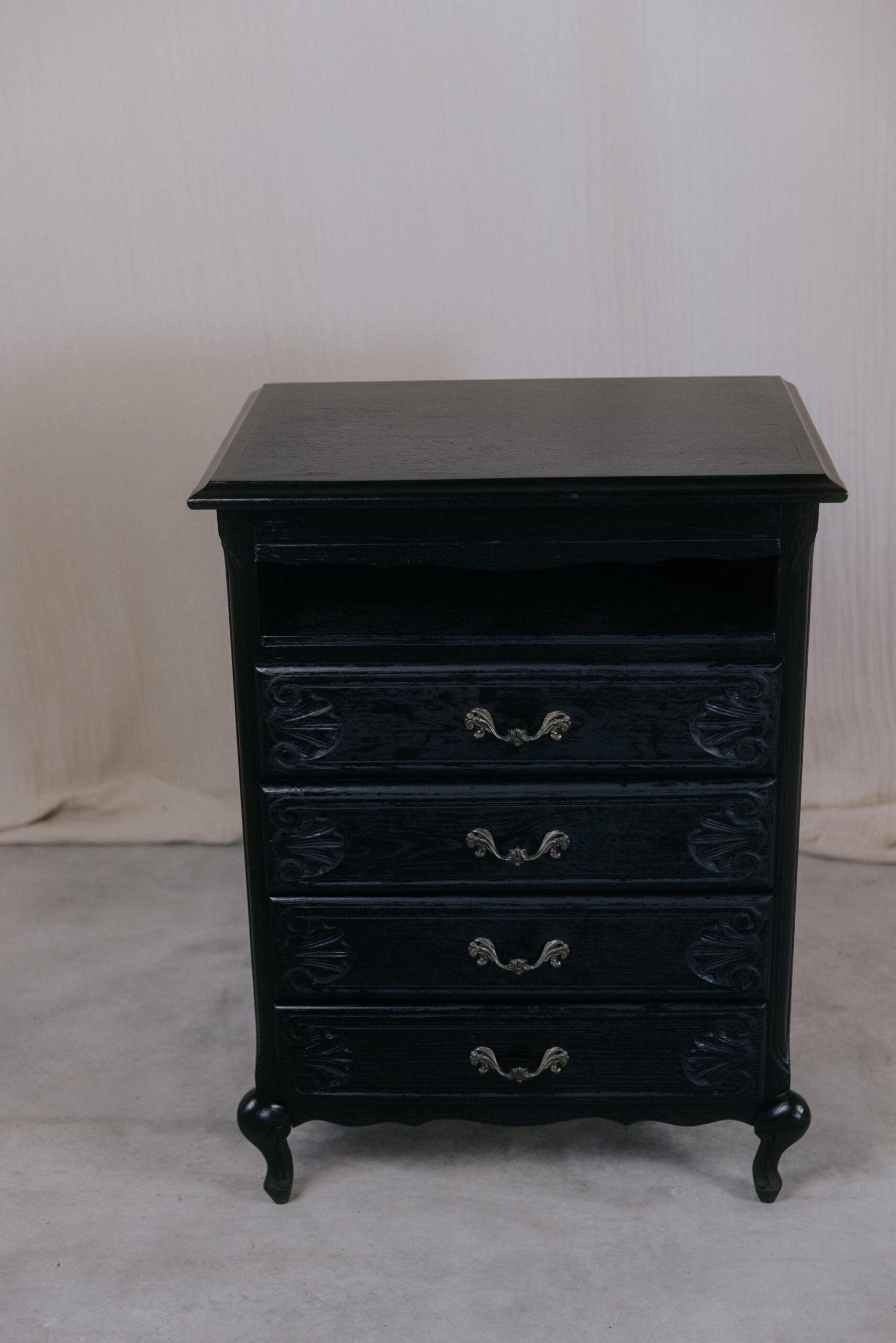 Kommode aus Holz - Schrank (Alt und Antik) im Vintage Stil, Schrank Eiche massiv, Massivholz - schmal / hochkant - Kommode Vintage Eiche