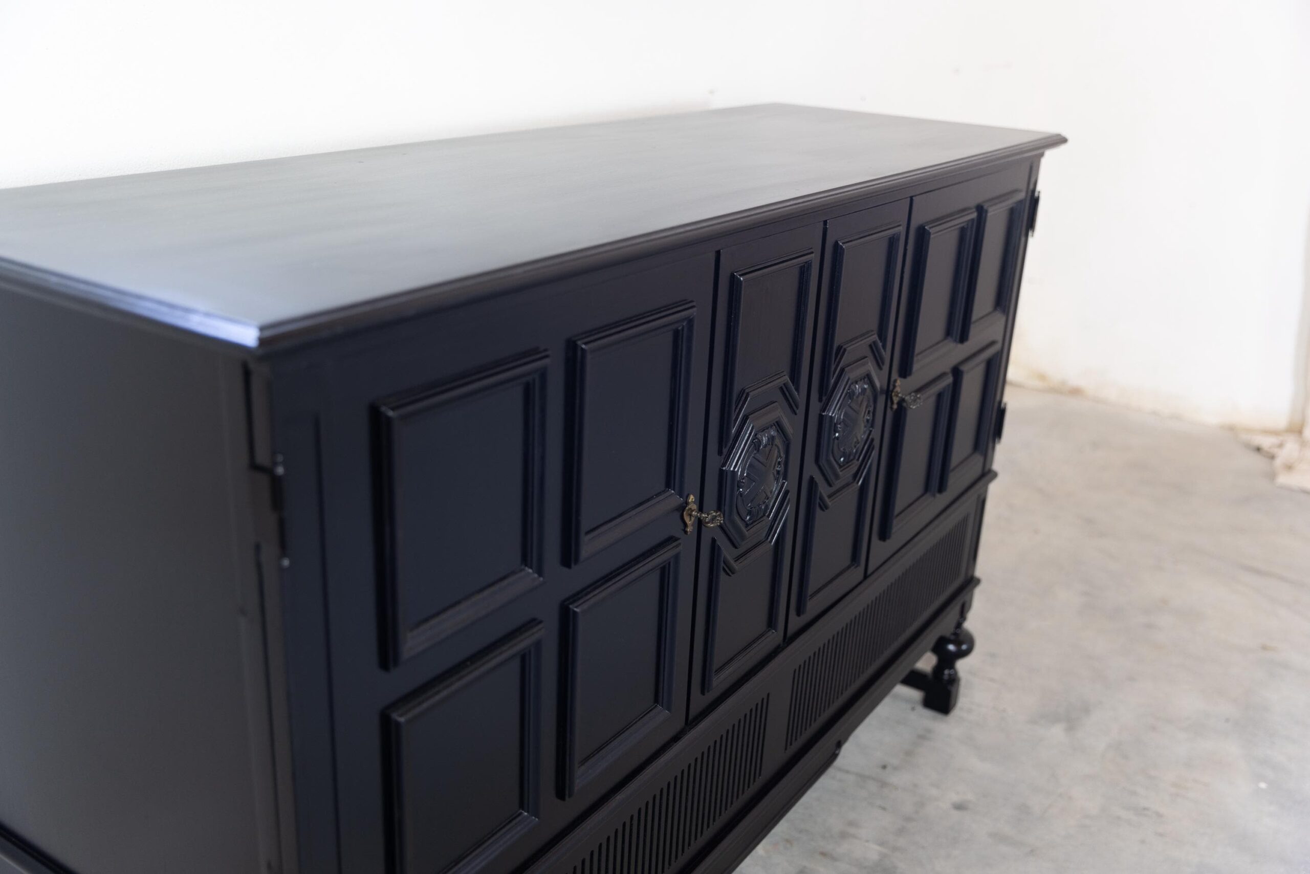 TV Sideboard TV Möbel Kommode vintage - Kommode antik massiv - Fernsehunterschrank tv Lowboard - TV Möbel massiv - tv Schrank antik schwarz – Bild 5